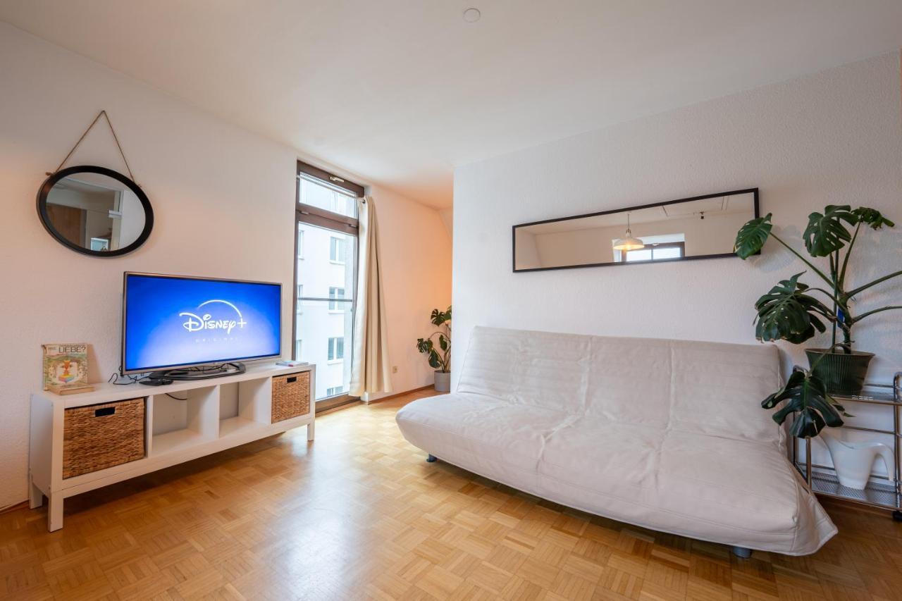 Apartment Im Historischen Altbau Am Marktplatz - Disney+, 300Mb/S Internet Chemnitz Eksteriør bilde