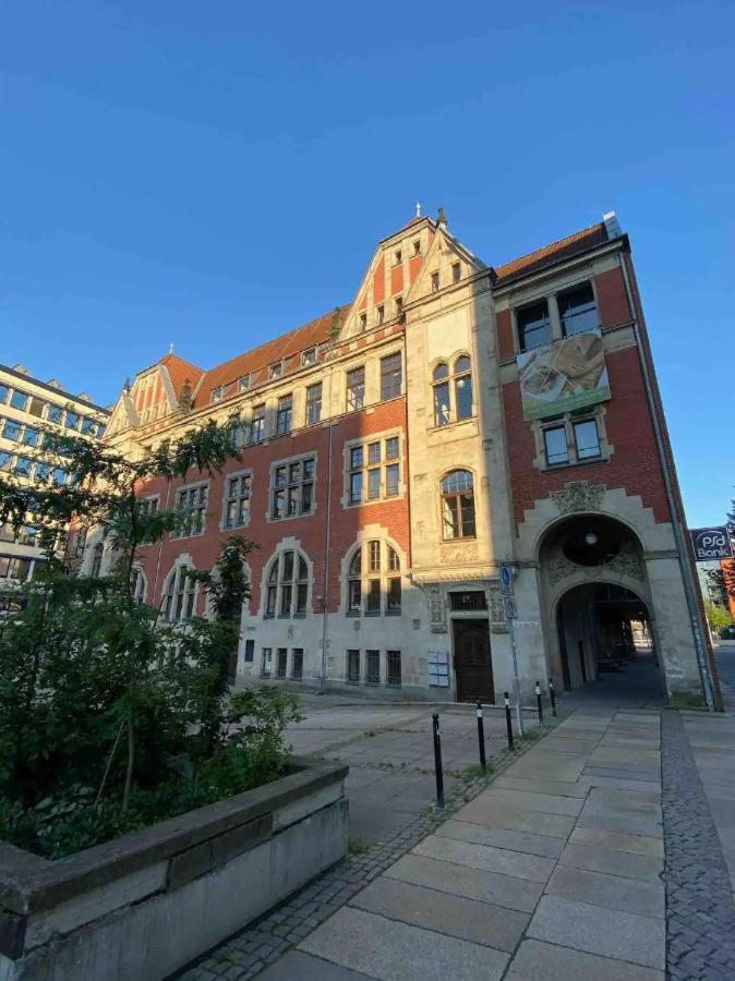 Apartment Im Historischen Altbau Am Marktplatz - Disney+, 300Mb/S Internet Chemnitz Eksteriør bilde